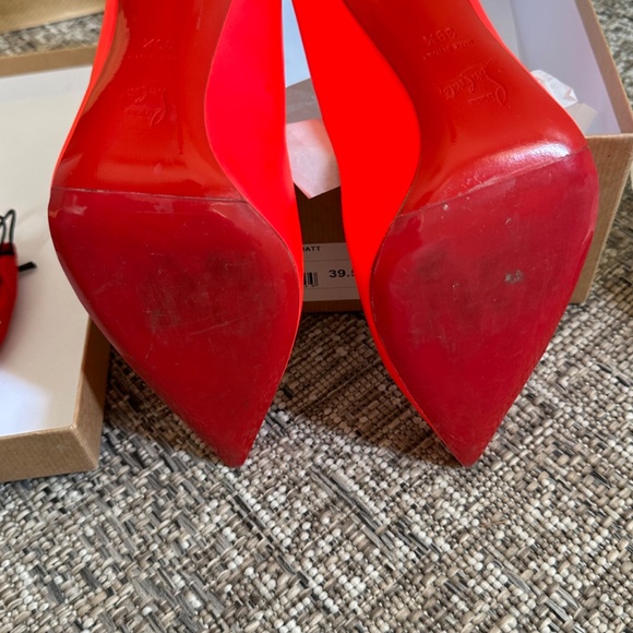 Hot chick 100 Louboutin - Picture 3 of 6